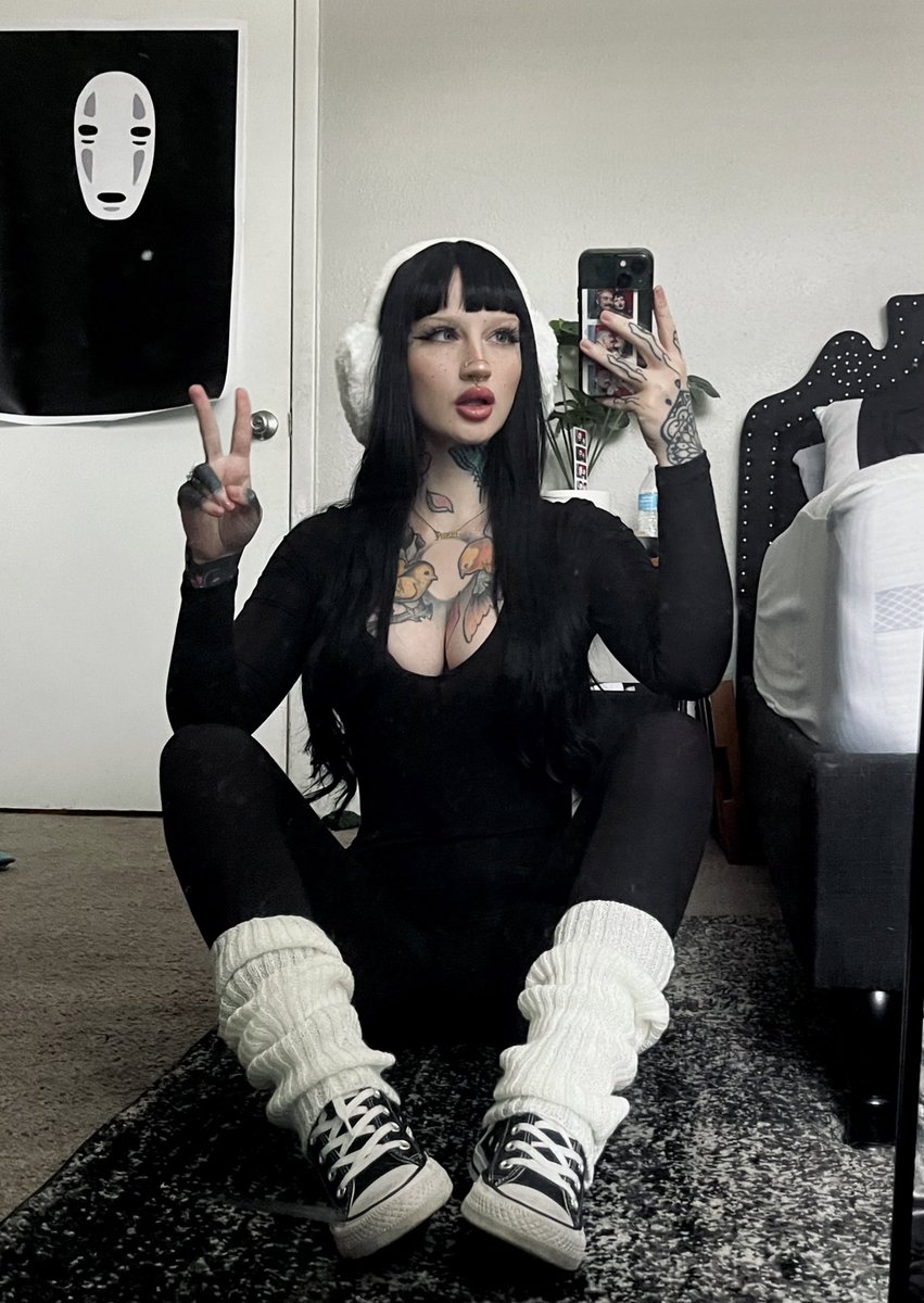 ⋆༺ hails ༻⋆ tweet media