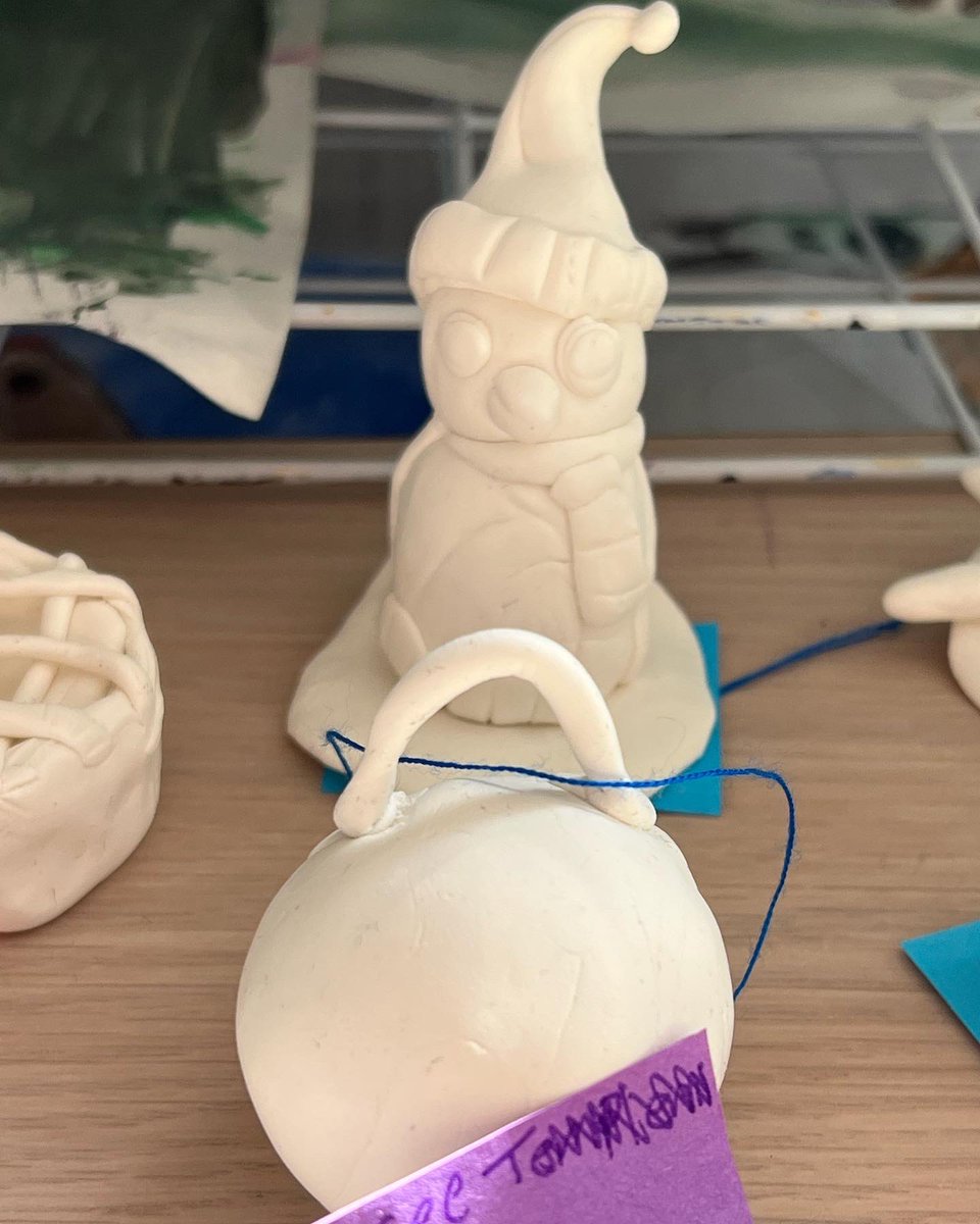 MrsDillmanArt's tweet photo. Realizing I forgot to post some pictures of our amazing @crayola model magic winter sculptures! The kiddos had a ton of fun with these! @AlvinISD @AISDFineArts #crayolamodelmagic https://t.co/FOT7ASNa50