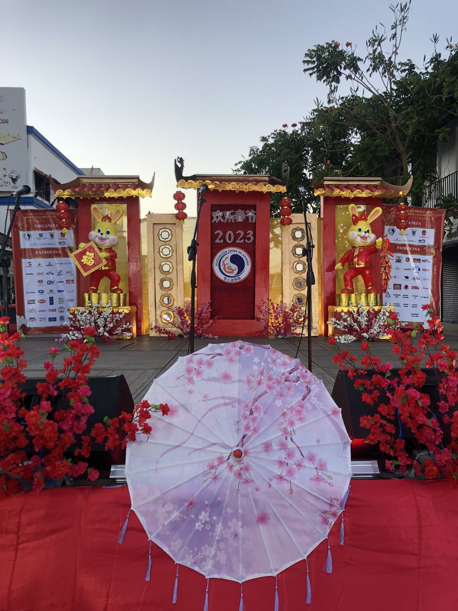 Belcantopty's tweet photo. Estamos en el Festival de La Primavera en #Azuero #FelizAñoNuevoChino @weiasecas @EmbChinaPa @Zhang_Xi77 @jchuertasolis #ParqueUnion #Chitre https://t.co/7WVOC6fJXn