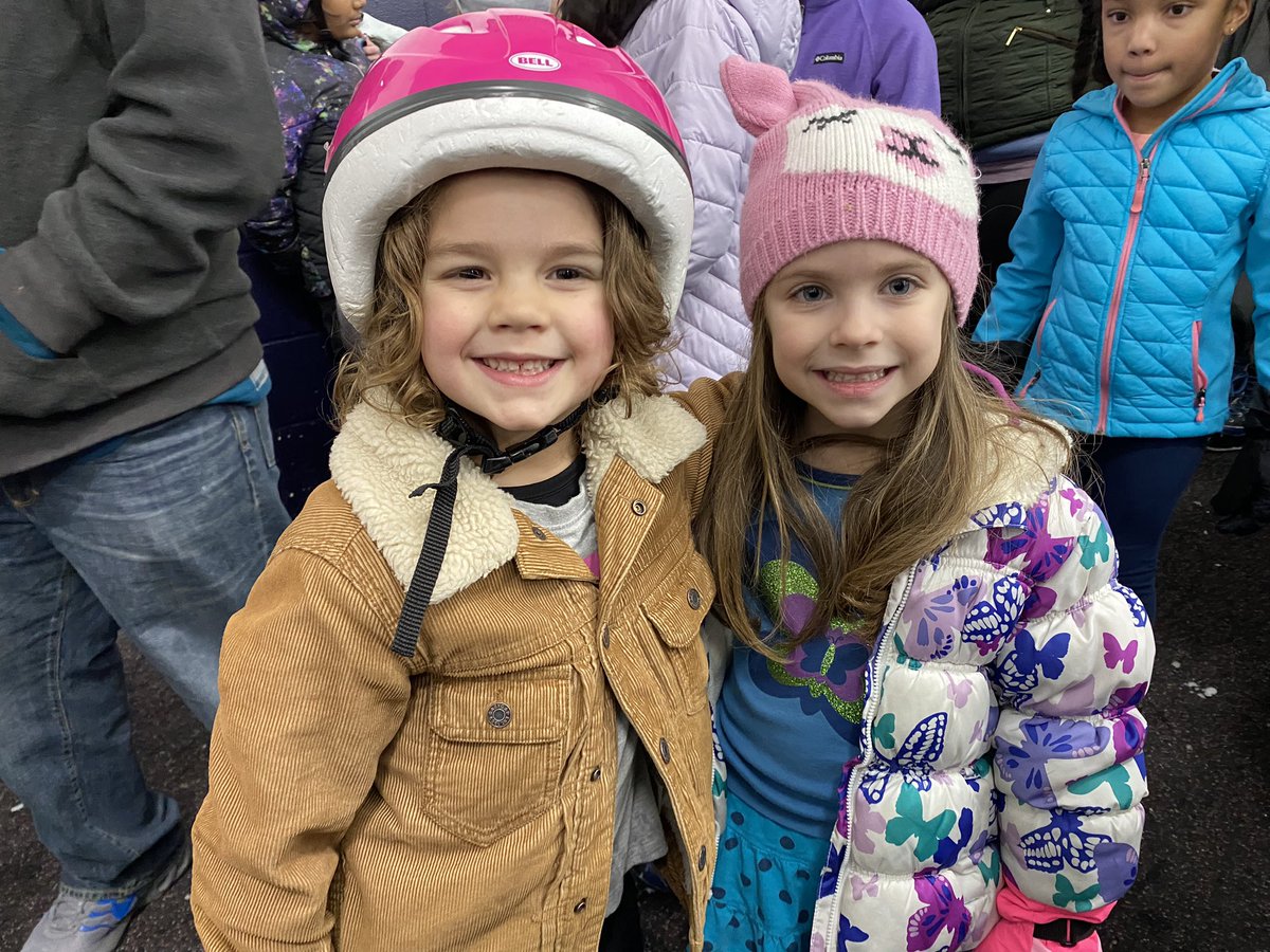 sceDCSD's tweet image. We love our PTO Family Skate Night @PTOSCE #OurSCEStory #Perseveranceinaction #SCEBetterTogether