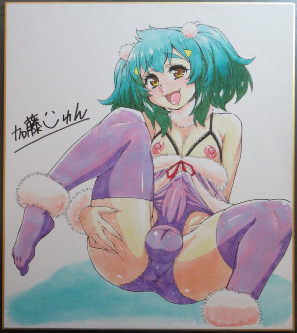 (釈迦に説法だとは思うけど)
アナログ原稿をカメラで直撮りして暗い画像になっちゃった時は
白紙部分をスポイトで色取して除算レイヤーにして重ねてあげると
ある程度リカバリーできますよ( '∀`)
明るさコントラストで調整するよりも良い感じになります。 