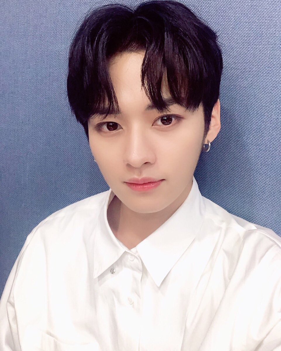 stardust_mp4's tweet photo. Saliendo de la cueva así que esperen ver mucho más de nosotros on this #𝕮𝗁𝖺𝗋𝗅𝗈𝗍𝗍𝖾登场 porque nuestra nenita especial anda debutando y lloramos de la felicidad, as we actually should!  #𝕋he𝕂ingdom开了 y lo disfrutaremos al máximo. =^·^=

☆ #𝑚irko in the 𝑓ranxx https://t.co/B16pt4ndxS