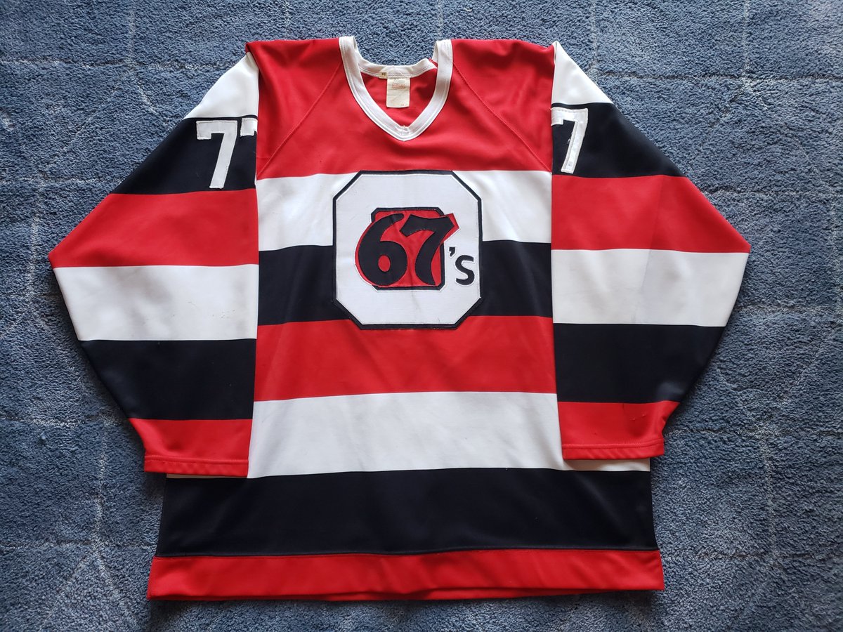 2RogueDubRacks's tweet photo. I promised some OHL love and this week, and we deliver with this beautiful @Ottawa67sHockey barber pole. Worn by defenceman Cory Murphy in the early 90's.Glad we kept this one on the Racks! https://t.co/Q9jjkWw1lZ