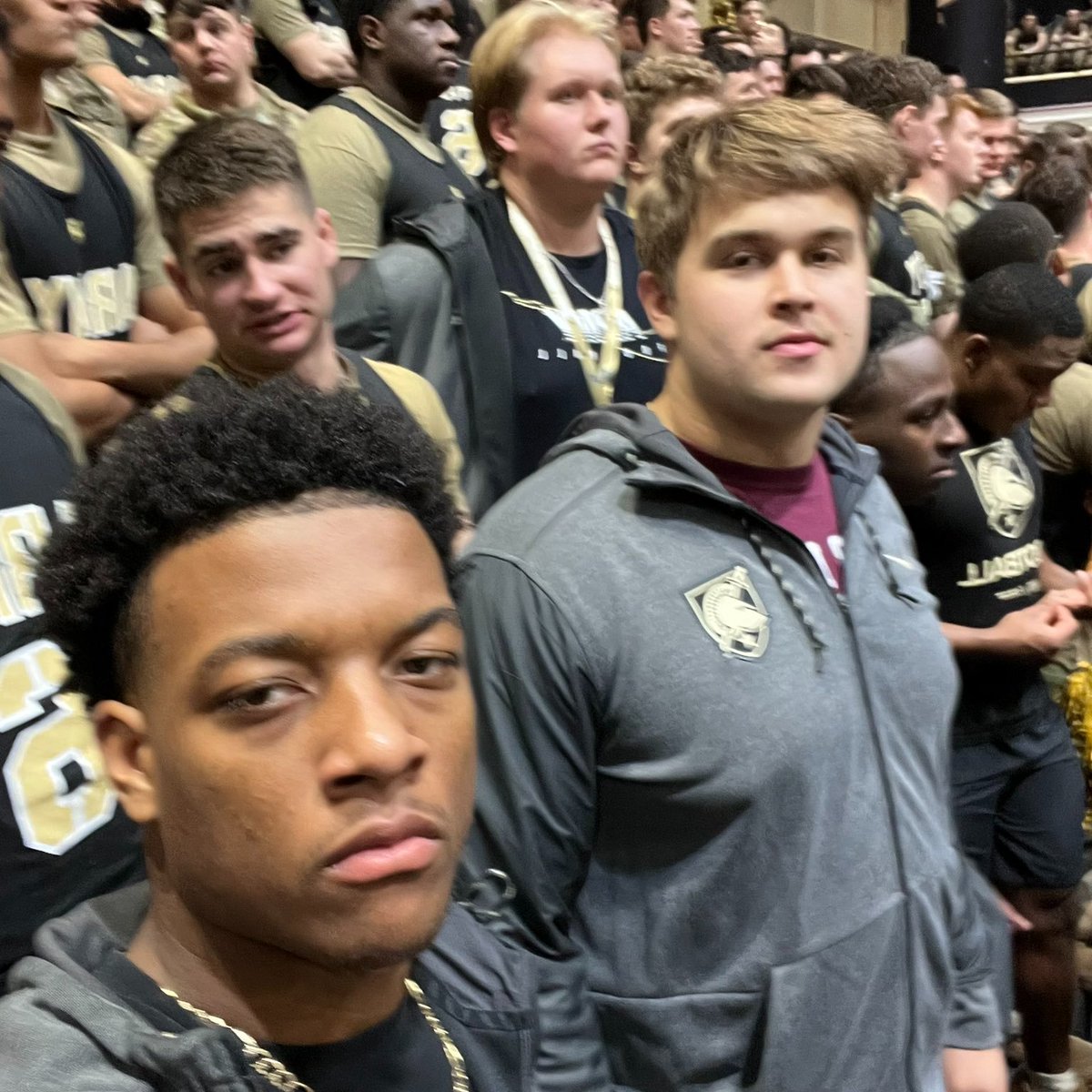 Several #ArmyFootball 2023 prospects were @ West Point for their official visit and on hand today as they watched the Army Men's Basketball take on visiting the Navy Midshipmen

<a href="/GoBlackKnights/">#GoBlackKnights</a> <a href="/Rivals/">Rivals</a> #GoArmyBeatNavy