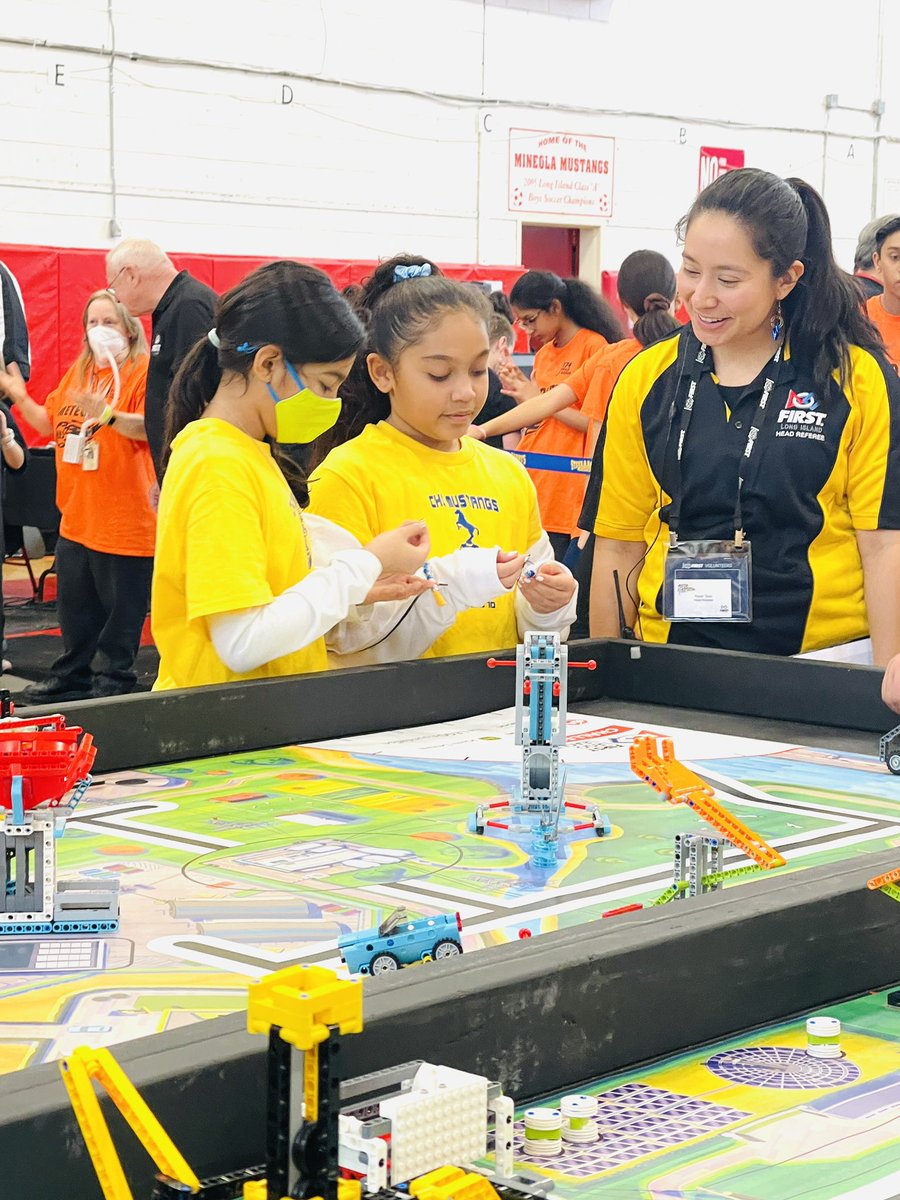 C_Cosme703's tweet photo. Thank you @mineolahs for hosting the @firstlegoleague challenge today! My daughter learned all about the true meaning of teamwork through your core values. And just like that…we are off to the championship challenge!#GirlsWhoCode #ProudMom #STEM #LEGO #Robotics https://t.co/C1PANT45cq