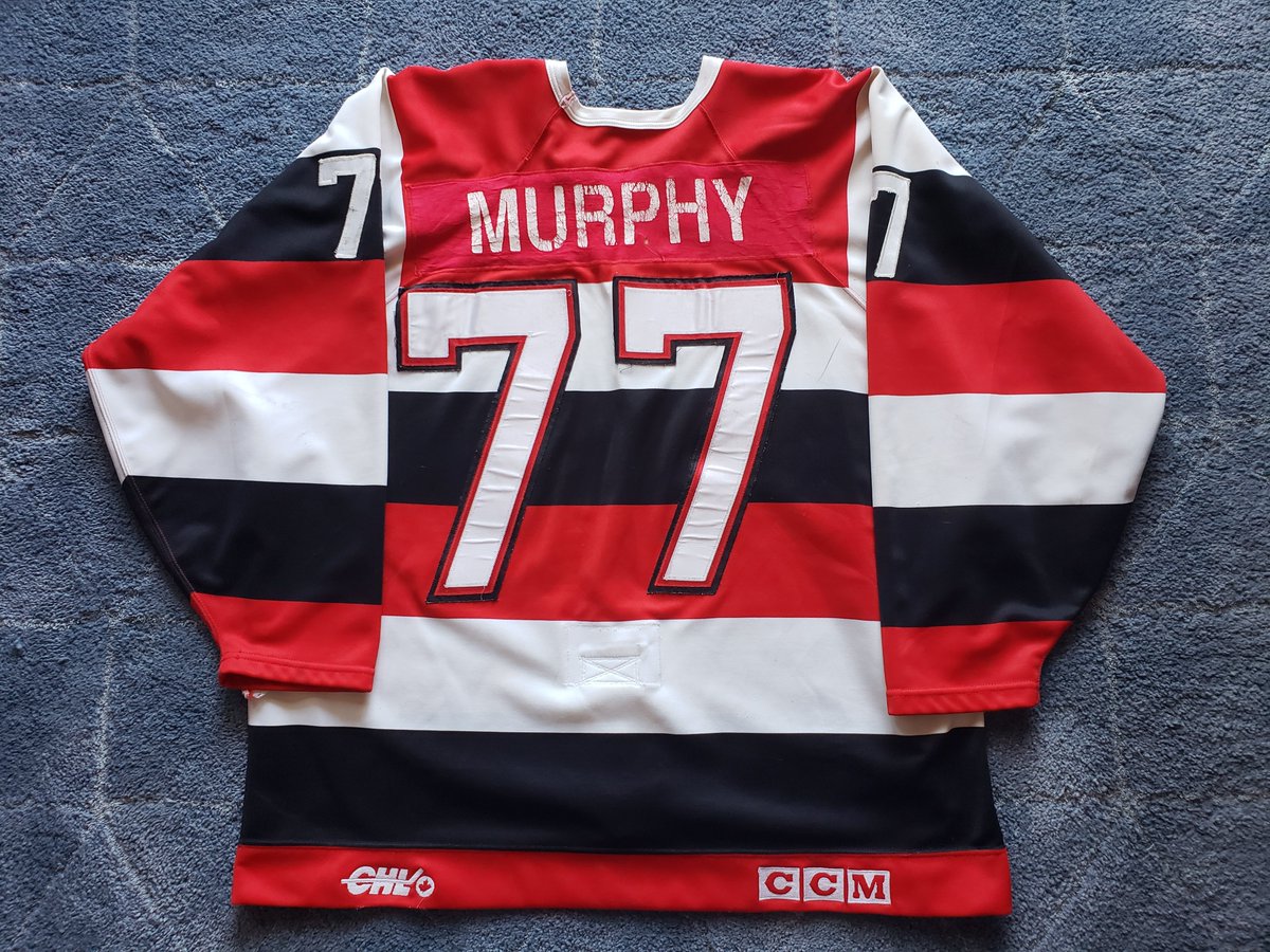 2RogueDubRacks's tweet photo. I promised some OHL love and this week, and we deliver with this beautiful @Ottawa67sHockey barber pole. Worn by defenceman Cory Murphy in the early 90's.Glad we kept this one on the Racks! https://t.co/Q9jjkWw1lZ