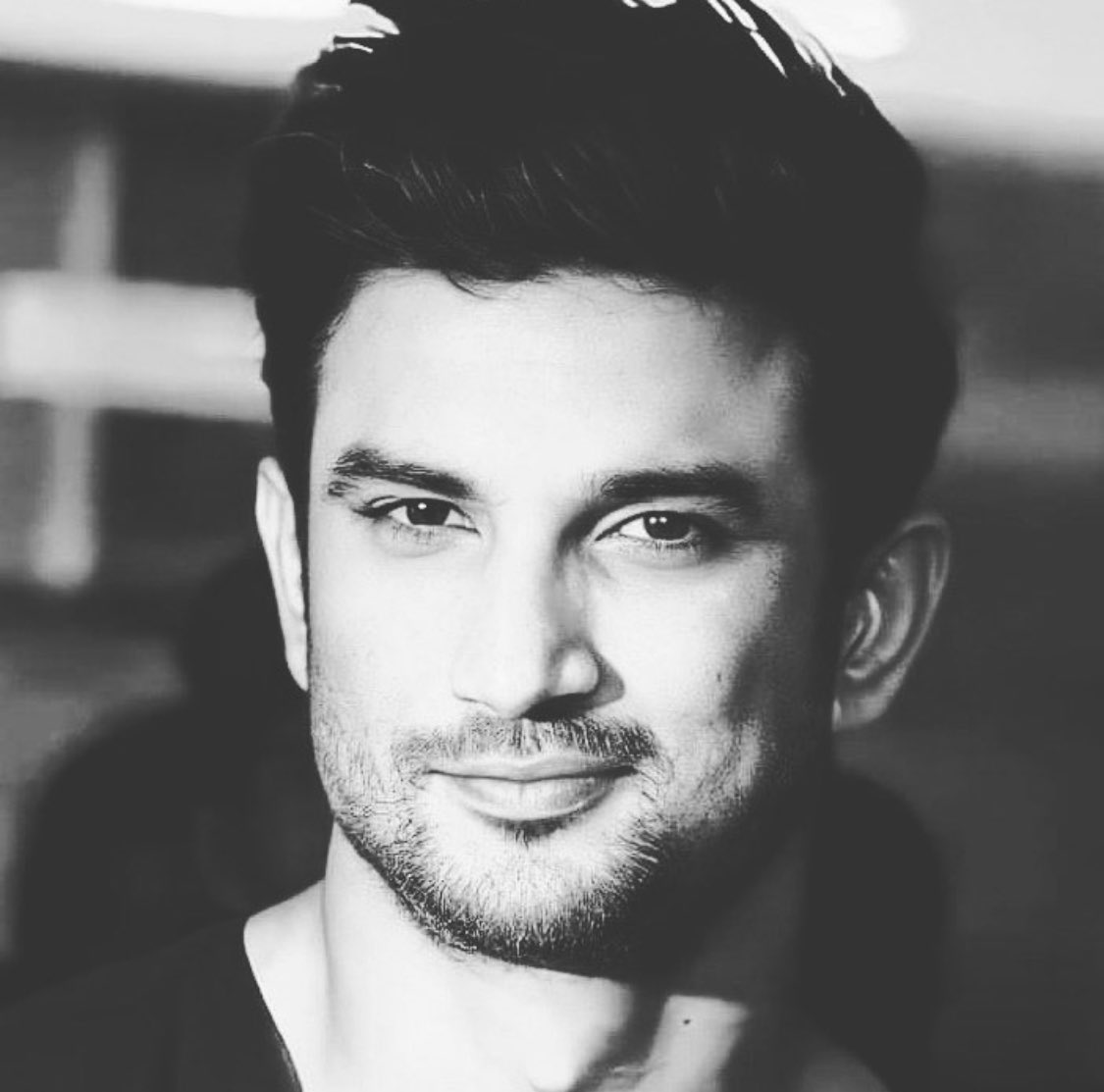 glsmd's tweet photo. 37 years a go on the 21st of January , a married couple was blessed with a beautiful baby boy, after long years of prayers, hope and patience. A miracle they named Sushant, a name that carries the name of his beloved mother. A name the world will never forget 1/5

Sushant Day https://t.co/o50AplfYWU