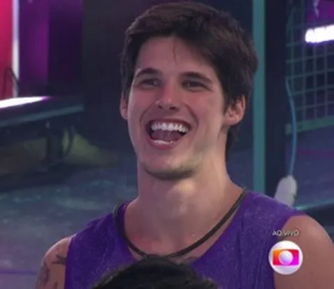 centralreality's tweet photo. Fred: “Se o Gabriel for pro paredão, eu acho que ele vai rodar.”
Cara de Sapato: “Também acho.” #BBB23 https://t.co/GYziDunEWc