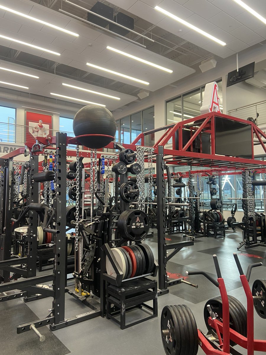 Big thank you to coaches <a href="/VanHornHogs/">Dave Van Horn</a> and <a href="/bobbywernes/">Bobby Wernes</a> at <a href="/RazorbackBSB/">Arkansas Baseball</a> for putting on a great camp this weekend, great environment and amazing facilities.

<a href="/dtigerscentral/">@DTigersCentral</a> 
<a href="/rnicholson28/">Ryan Nicholson</a> 
<a href="/RonnieOrtegon/">Ronnie Ortegon</a> 
<a href="/rgros11/">Ryan Gros</a> 
<a href="/SchattleBall/">Joey Schattle</a>