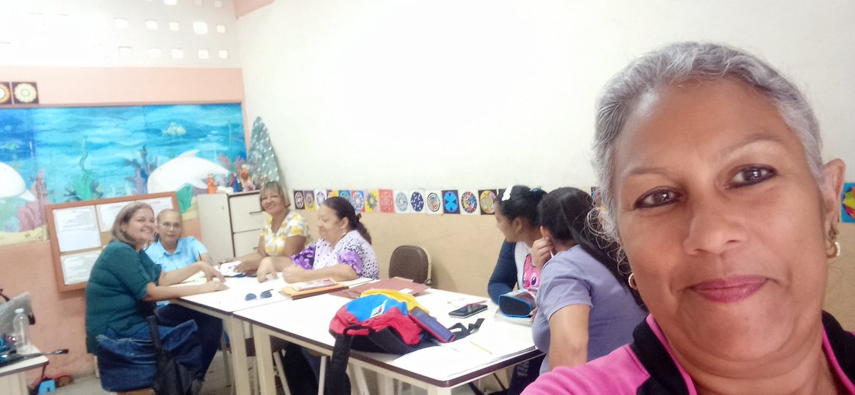 Docentes en formación desde la <a href="/UNEMCRISTOBALR1/">UNEMCRISTOBALROJAS</a>  con los PNF inicial bachilleres, primaria, PNF trayecto inicial y Lengua <a href="/UnemsrUnemsr1/">UTGU MIRANDA COMUNALIZACION</a> <a href="/UtguUnem/">Coordinación Nacional UTGU-UNEM</a> <a href="/utgumiranda/">@utgumiranda</a> <a href="/recr_urd/">RegionEducativa Cr-Urd</a> por una educación de calidad <a href="/RaomanyP/">Raomany Pinto</a> <a href="/MelysGarcia/">Melys García</a>