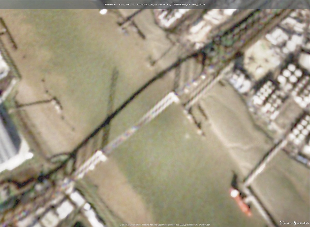 ar_etsch's tweet photo. #Bridges and #Shadwos
Anyone who knows bridges well?
This bridge also does not cross unknown water ;-)
📸🛰#Sentinel2 2023.01.18
Footage: @CopernicusEU @sentinel_hub https://t.co/Q92ZZlNt50