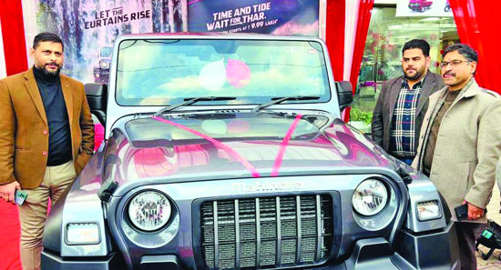 State_Times's tweet photo. Shuhul Automobiles Pvt Ltd unveils Mahindra THAR RWD - https://t.co/KGFcKnm5gv https://t.co/jzA2gL5aFu