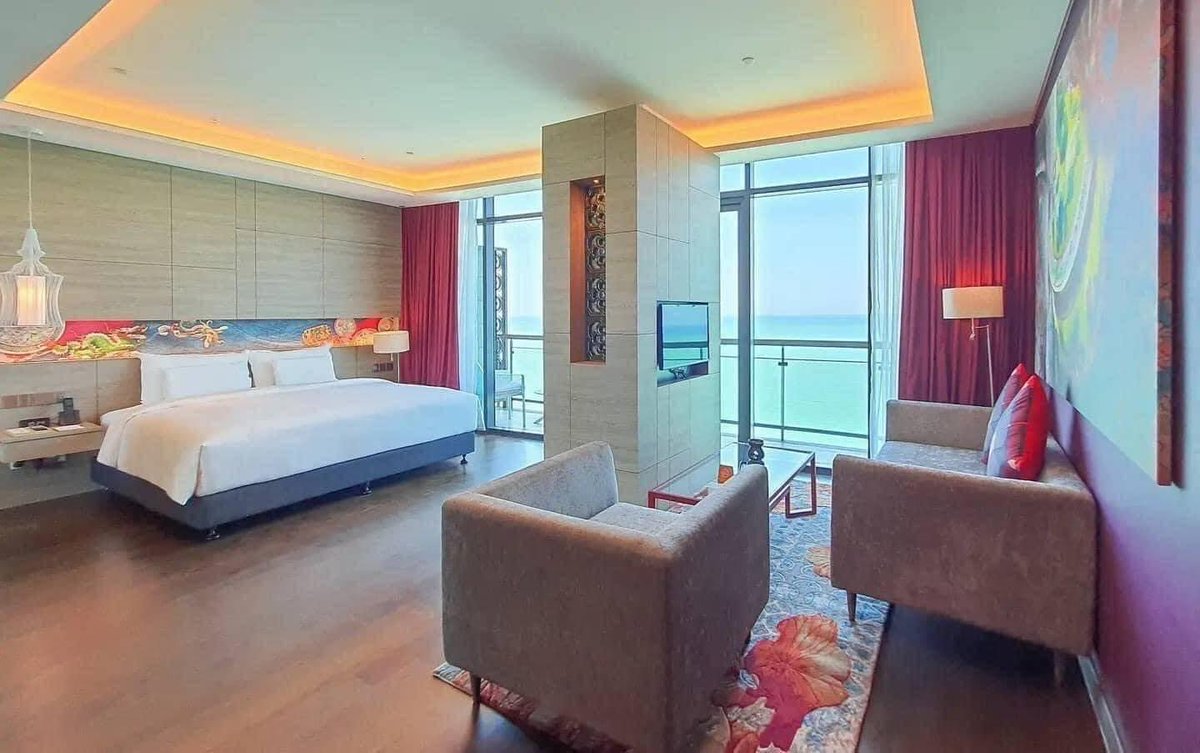 afeezvanilla's tweet photo. Angsana Teluk Bahang, Penang

View dia tu memang cantik, sebab menghadap pantai kan. Memang cun kalau nak santai2 kat sini bersama family. Quality time gitu.👨‍👩‍👦 

Boleh tengok2 pakej ni kat sini : https://t.co/gitlOtUBSj https://t.co/Pvcs3jBViv
