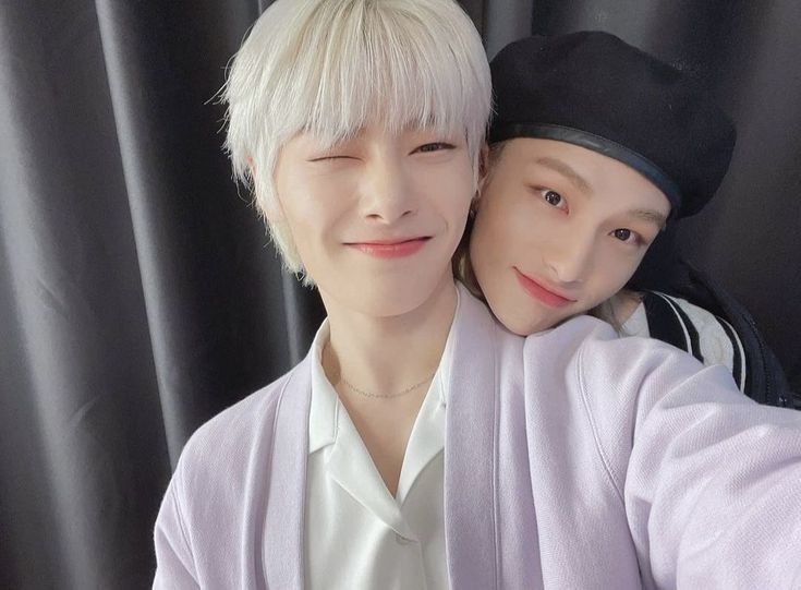 minsungbit's tweet image. hyunin au || lollapalooza 📍

donde hyj y jgn caen flechados por la belleza del otro en medio de un concierto y terminan pasando cosas sin saber que el destino los uniria en un futuro cercano.