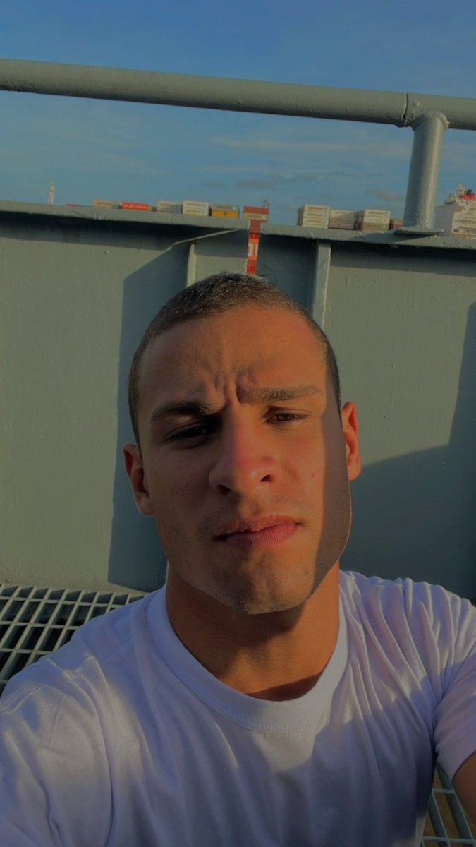jvandrade2017's tweet photo. Só pq amei essa foto https://t.co/8QVlrNLFBK