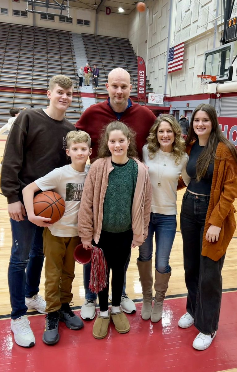 Great night celebrating our favorite All American ❤️🏀❤️🏀 <a href="/lesko_lucas/">lucas lesko</a>  <a href="/LeskoGrace/">Grace Lesko</a>
