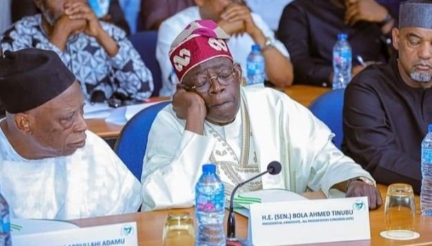 kamanuozuzu's tweet image. The work hasn't started, yet Balablu is already tired. Na by force to become President?

#SleepingMachine