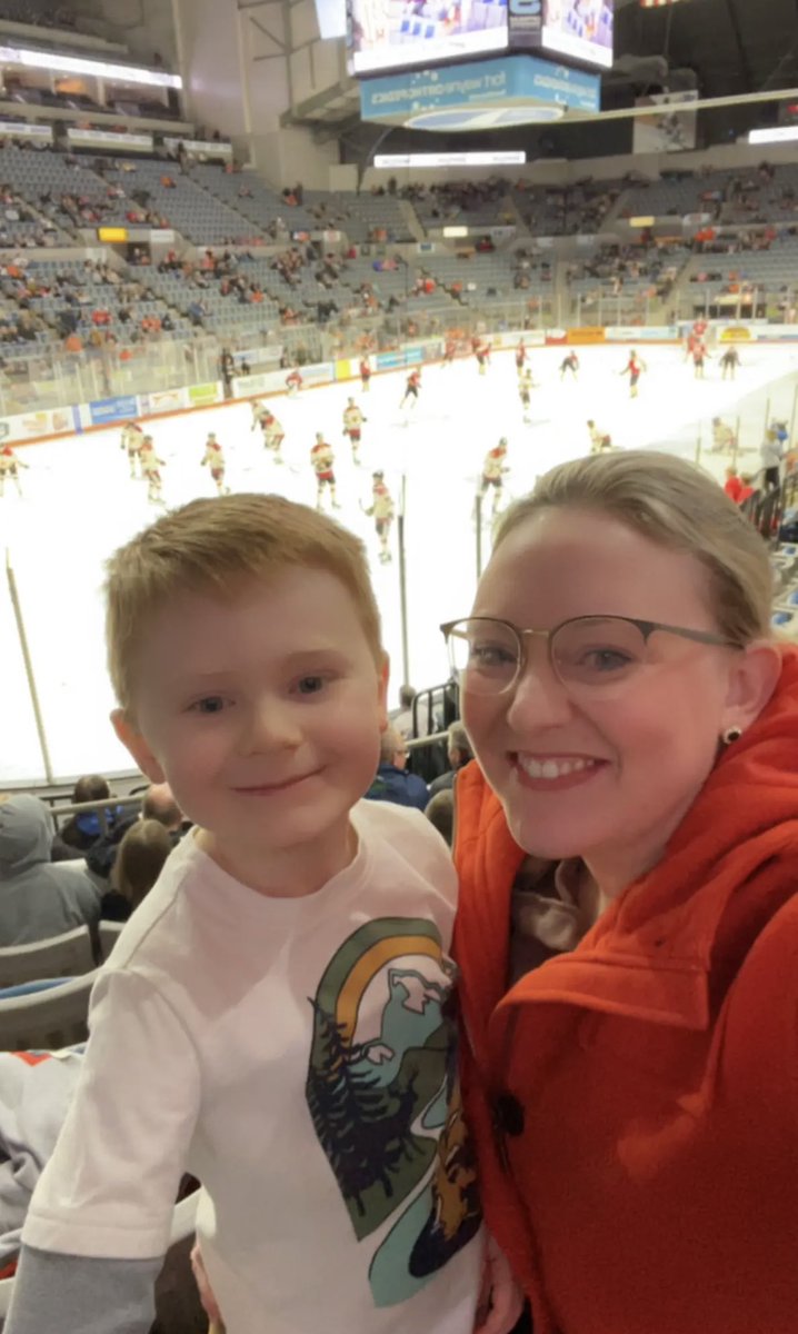 HeithoffAbby's tweet photo. #letsgokomets!! Our first game! https://t.co/rFFQCQIow3
