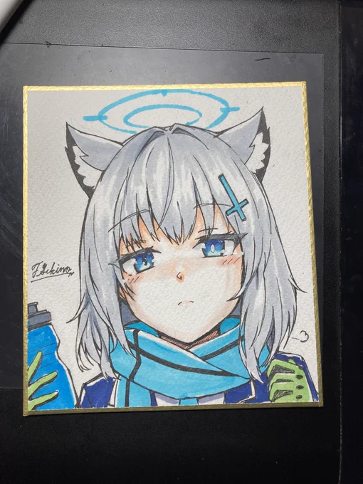 昨晩三時間くらいの突貫で描いたシロコのミニ色紙も持ってきています 