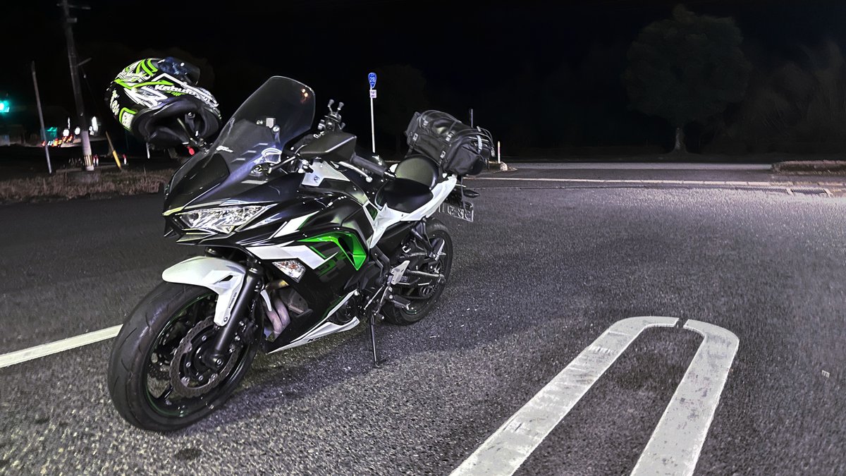 ryu_YZFR7's tweet photo. 来週からまた一気に寒くなる予報
毎朝のツーキングが辛くなる…
頼むから積雪だけやめてください https://t.co/FcqHgRdDh5