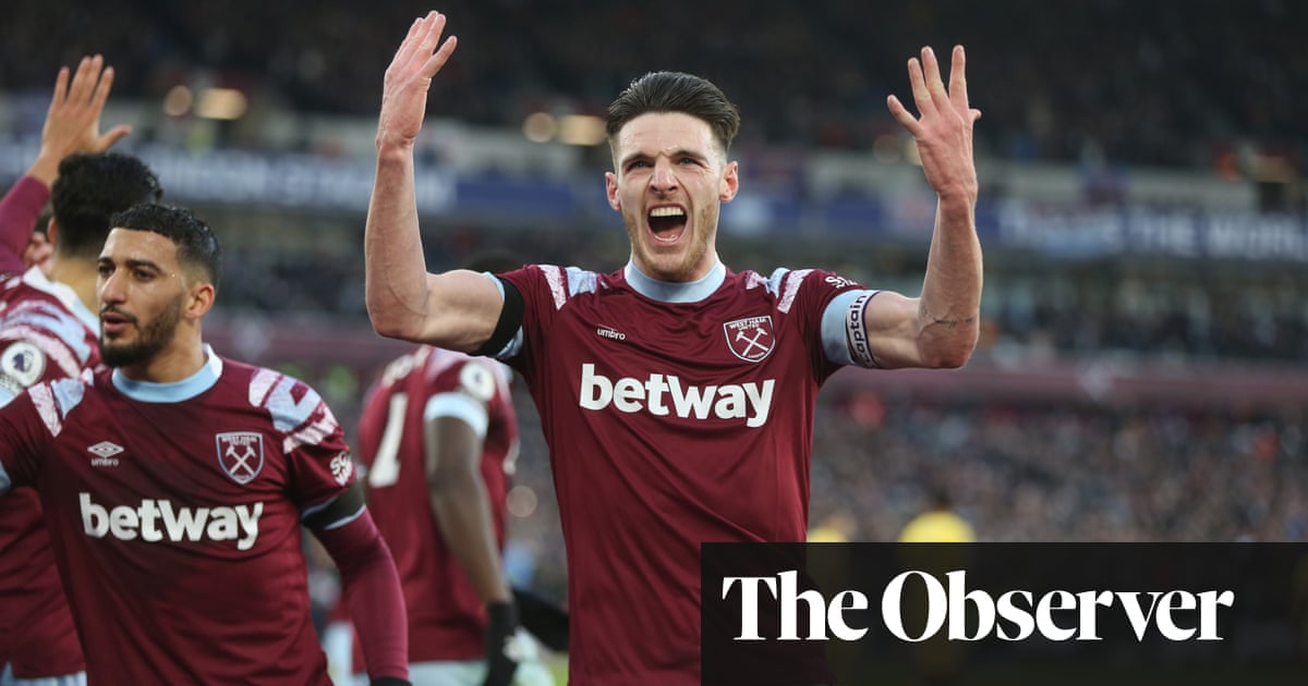 footyhsn's tweet photo. Declan Rice favouring move to Arsenal over Chelsea as West Ham exit nears https://t.co/vtZW2NSSff https://t.co/o541u0VoEk