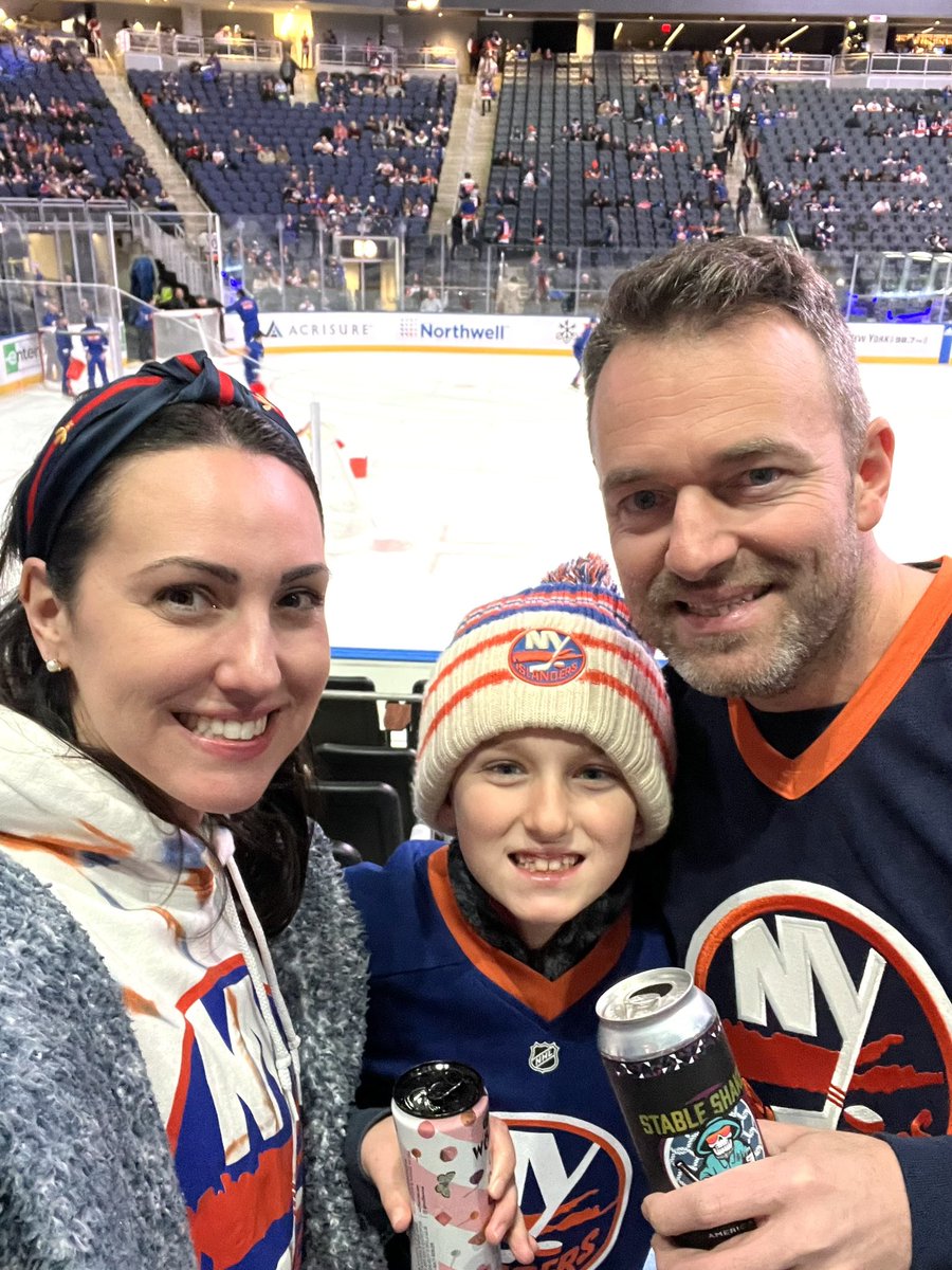 prestigiousmain's tweet photo. #UBS 
#NYI #NYIslanders #yesyesyes
#letsgoislanders #PanoiuFamily https://t.co/9vM03icQm5