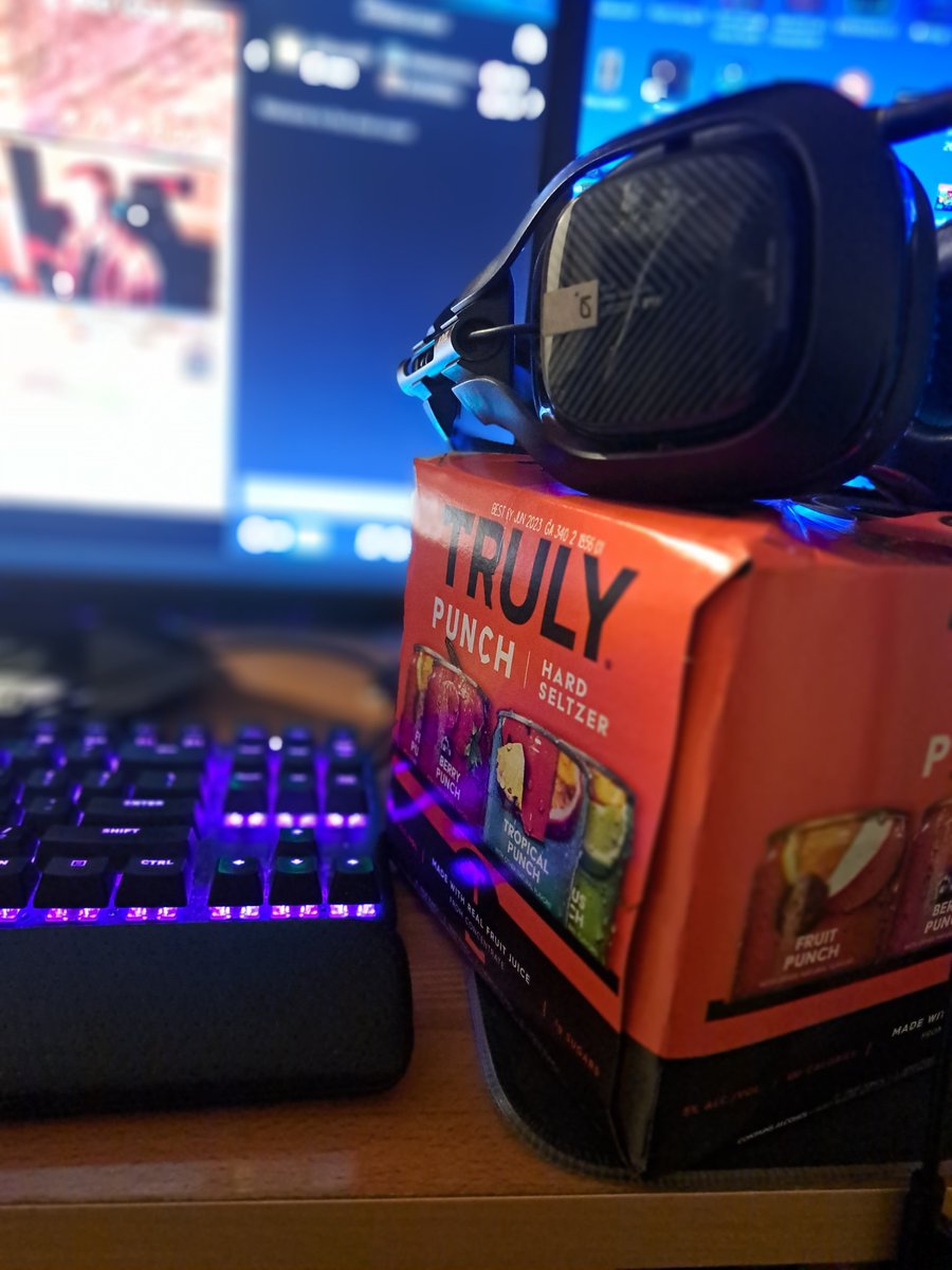 RealFreshLive's tweet image. #Trulys type of weekend.