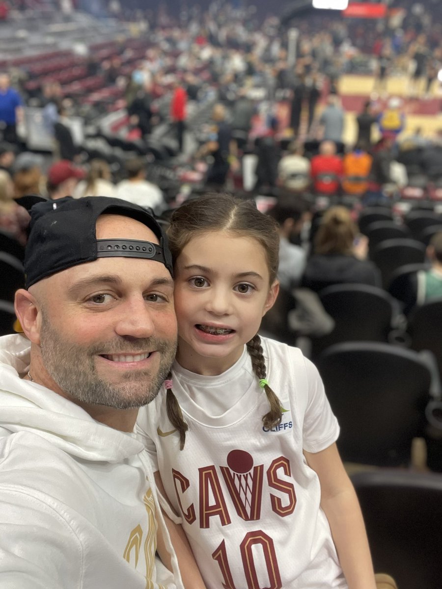 vincenzo1979's tweet photo. #LetEmKnow  #Cavs Me and my GiGi on Andy night! https://t.co/6504w0fZvq