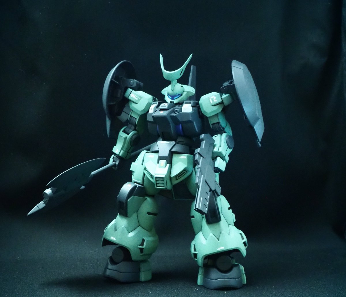MrAzel's tweet photo. シンプルに先日作ったディランザ（ラウダ専用機）
ディランザは存在感があって思った以上に愛着わきますね
#ガンプラ
#水星の魔女Noガンダム祭 https://t.co/1HUpfDhXLe