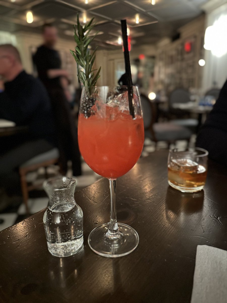 BexSaunders7's tweet photo. Cocktails and dreams in one of my favourite happy places ♥️🍹@OurBicycleThief https://t.co/alk4DXCCpL