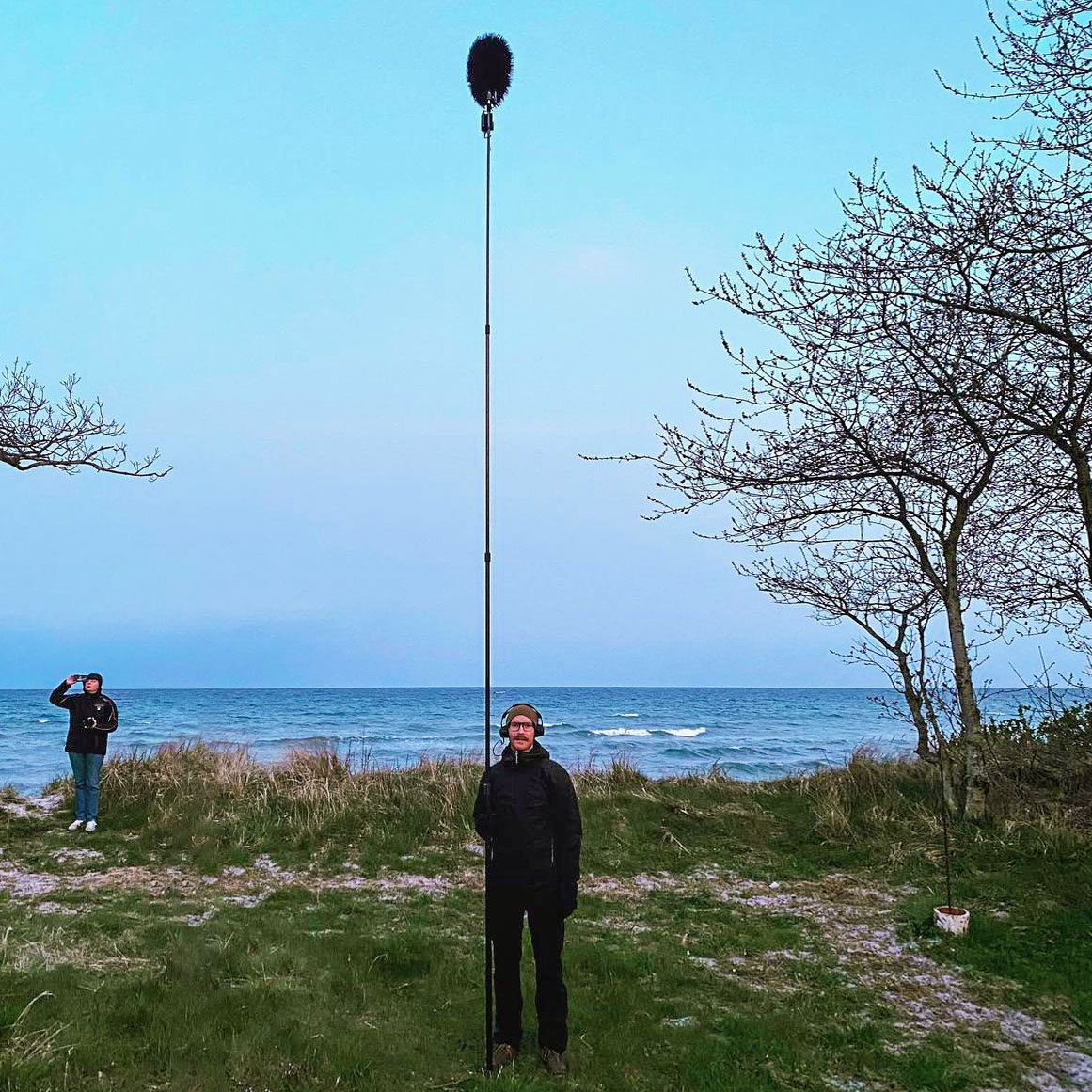 AvidProTools's tweet image. 🎤 Super boom
📷 instagr.am/monoklang

#boomoperator #lifeonset #behindthescenes #ambientrecording #microphone #boommic