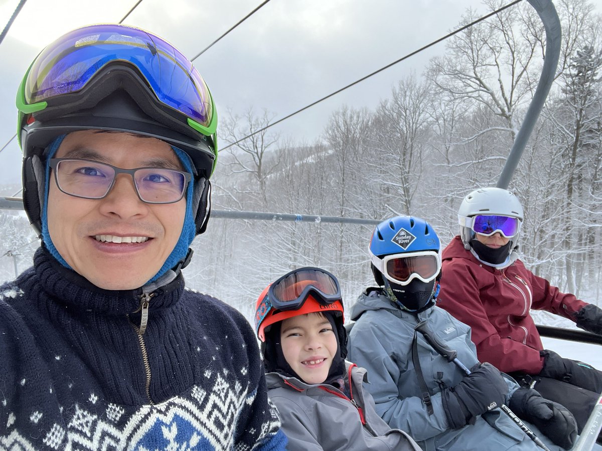 sri2's tweet photo. #mysugarbush Day 1 https://t.co/wIEW2nEMzA