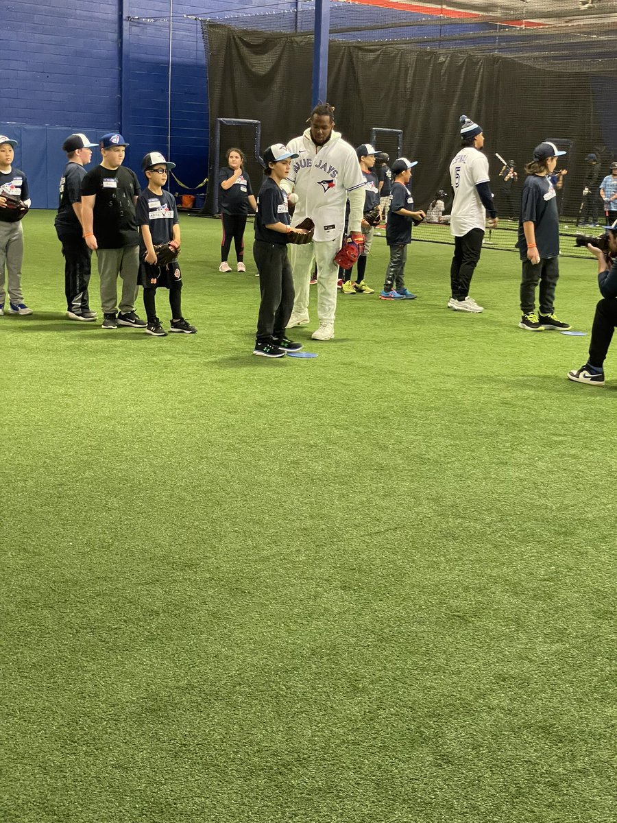 CalabrettaJenn's tweet photo. Thank you @BlueJays for an absolutely incredible experience! https://t.co/iGvIpRQQbv