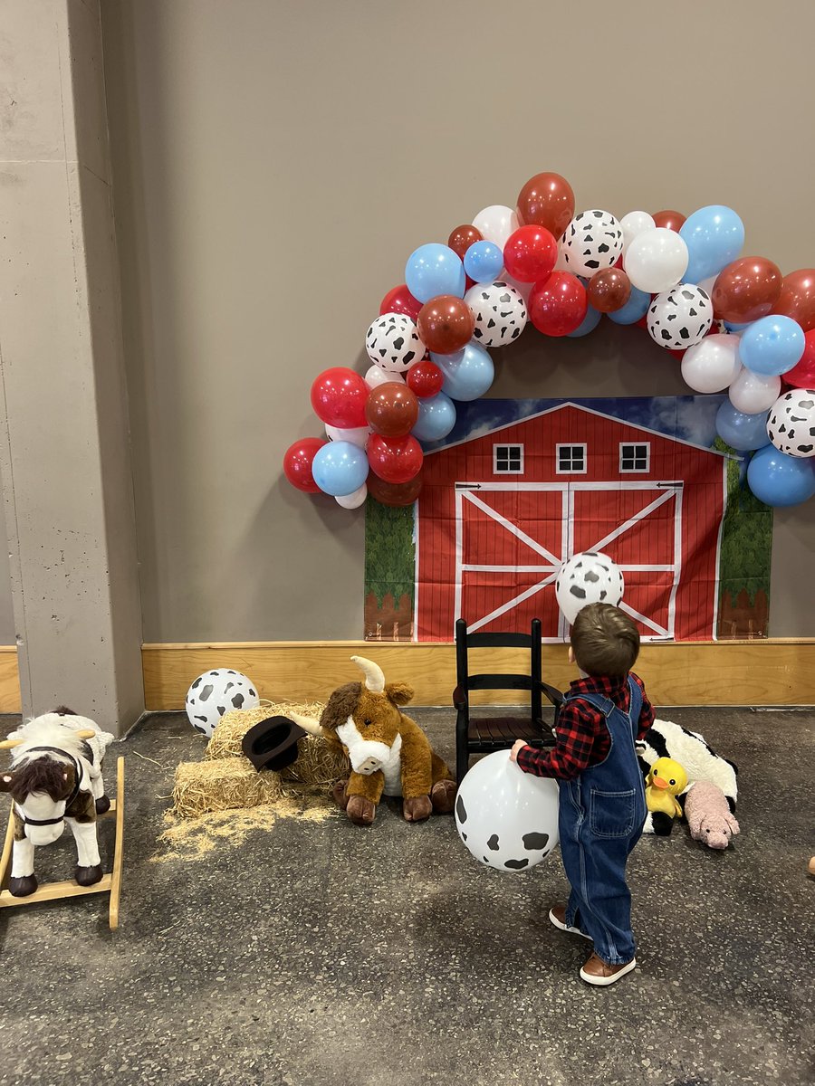 PostonPower's tweet photo. Happy 2nd Birthday to our boy!!! https://t.co/SUdWlwgMsn