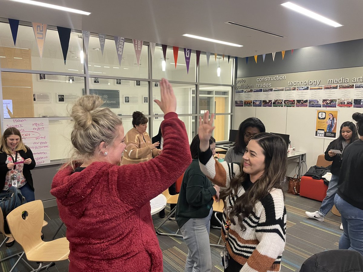 RientsAndrea's tweet photo. Ready for the next step in stand up, hand up, pair up?!? As pairs shake and listen to eachothers sentence frames- have them TRADE! Active listening ignite! Pair - Share - Trade. #SIOPModel https://t.co/tpk3jShv8O
