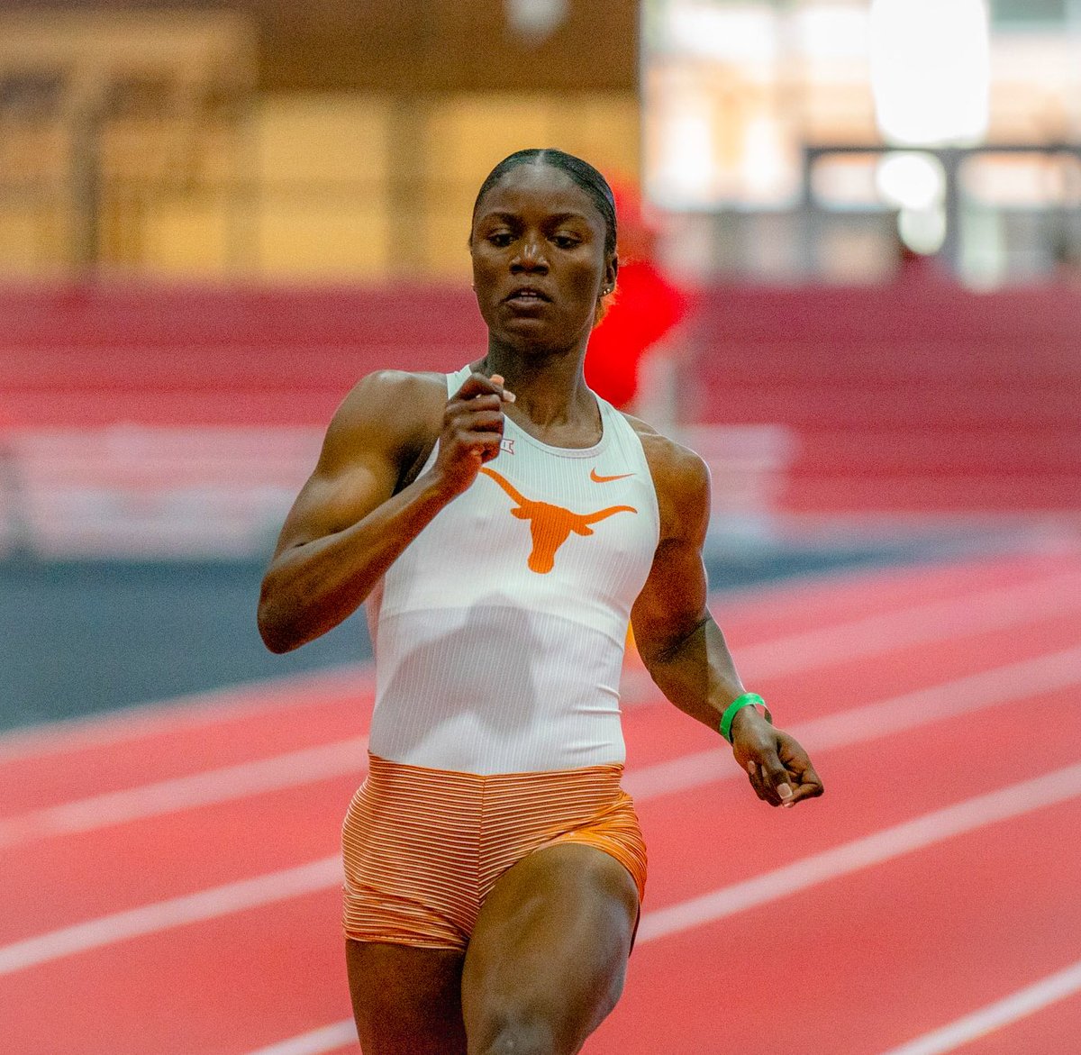 terryfinisterre's tweet photo. The complete list of women who have run 7️⃣.0️⃣2️⃣ or faster in January in the history of humankind...

Gail Devers 🇺🇸 1998
Murielle Ahouré 🇮🇪 2013
Julien Alfred 🇱🇨 2023

#HookEm 🤟🏽 https://t.co/8fUbA1VCEs
