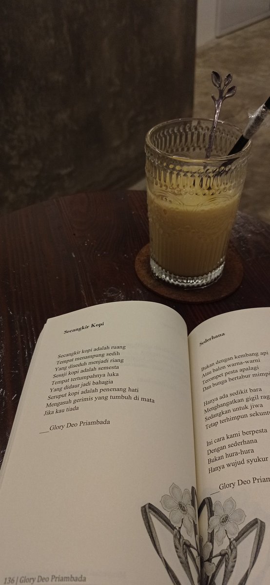 gloiredeo's tweet photo. Buku "Menyemai Bunga di Ladangmu" Harga 79K https://t.co/asF3teMZGr