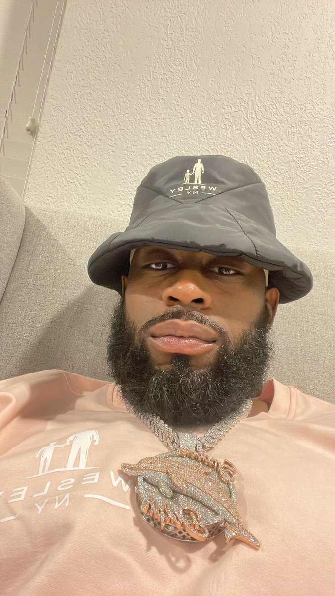 💯 <a href="/wesleyny_/">WesleyNY</a>