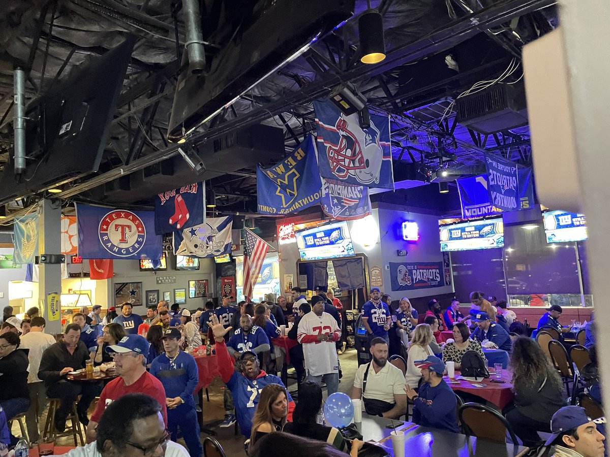 RhinoNYG's tweet photo. We in here. Almost game time. #BigBlueDFW #NYG #Giants #OurWay
#TogetherBlue https://t.co/824j9JkLv9