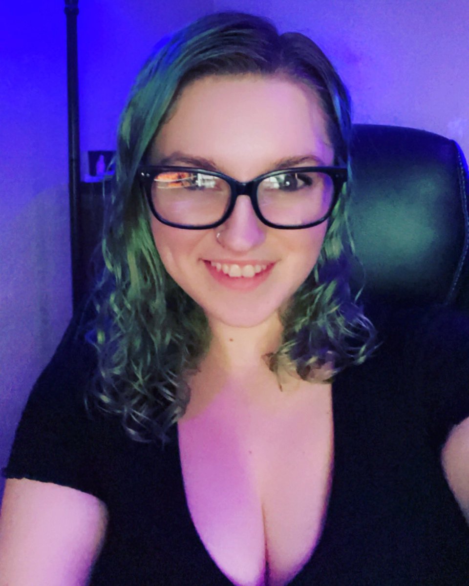 magiibear's tweet photo. After so long of tech issues prevent long streaming…. Please join me for the official revival of Spooky Saturday! Playing Alien: Isolation 🖤 #alienisolation #gamergirl #twitchstreamer #SupportSmallStreamers #gothgirls https://t.co/L1CGqUj02j