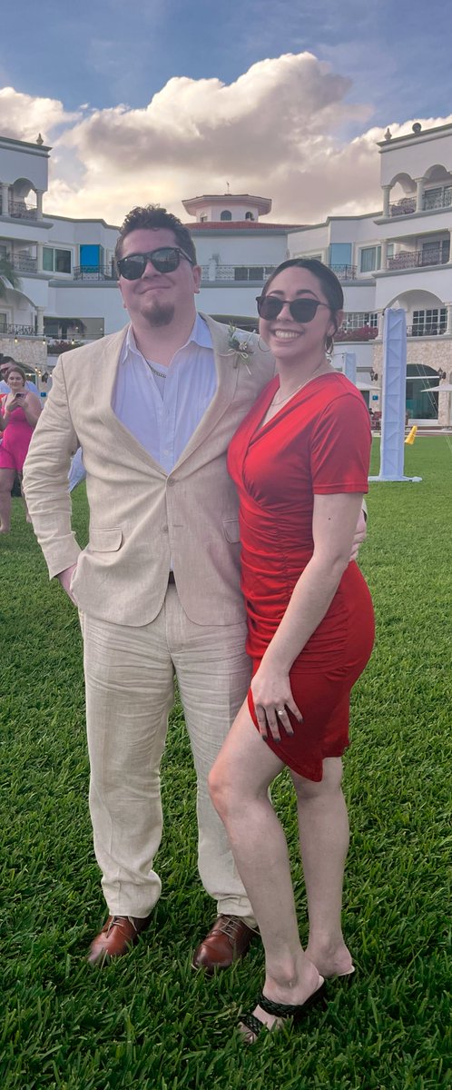 We dress up nice 🔥😘 <a href="/ArinnarTV/">Ari</a>