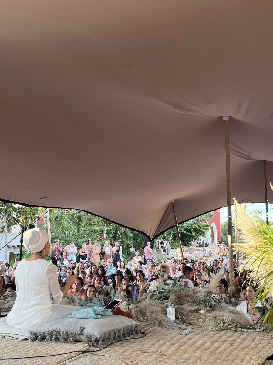 RivieraMaya's tweet photo. ✨ Conectando con nuestro interior✨
El día 3 de #ZenExperienceTulum concluyó con gran asistencia en la conferencia de la reconocida profesora de Yoga #NamNidhan. https://t.co/3KVPqnvMKd
