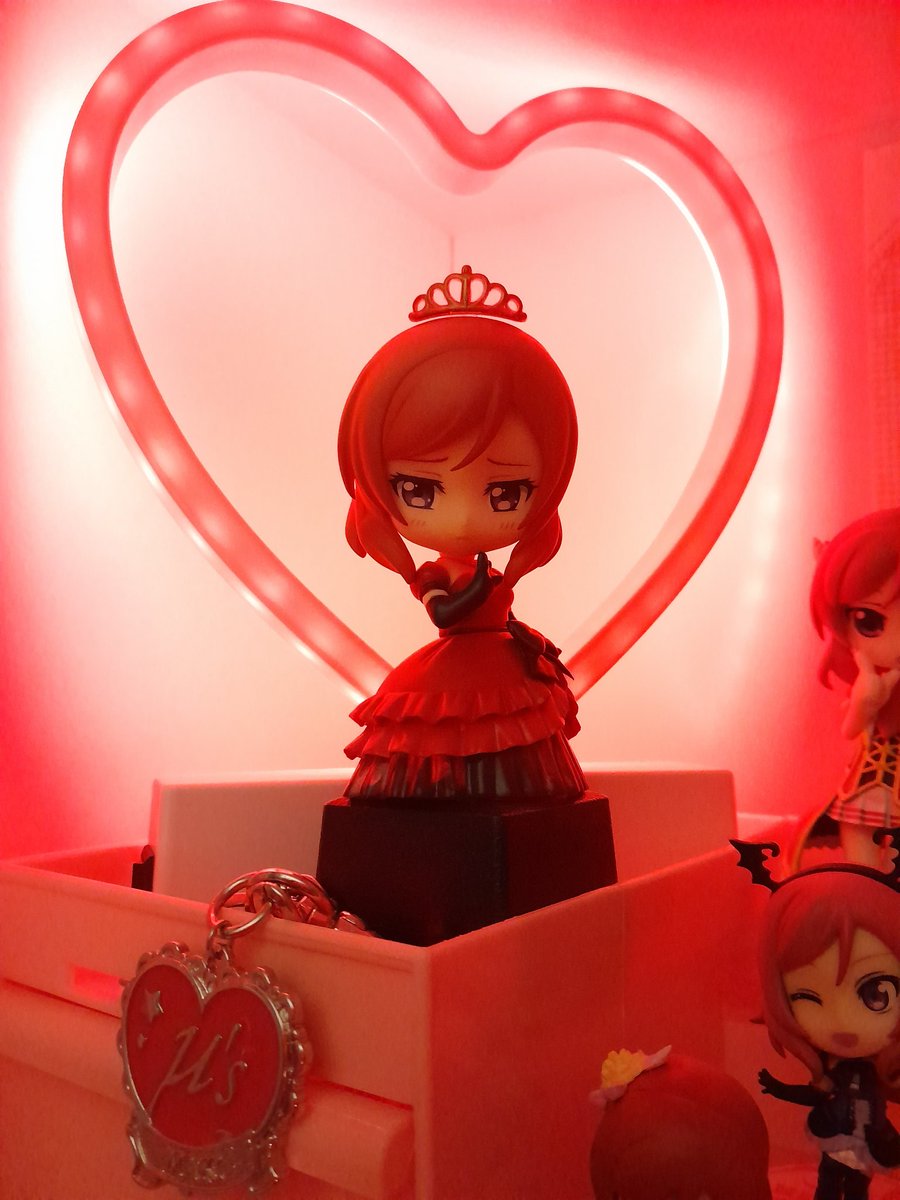 _makinico's tweet photo. Lastly I love maki and will forever love her but to be honest I haven't played the game in a year 😵‍💫 she'll always have a place in my heart though💖 https://t.co/9jE06lqsSC