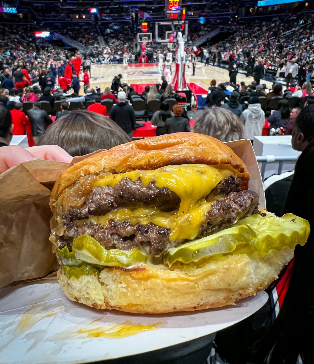 exurbandmv's tweet photo. Very solid @swizzlerfoods burger @WashWizards game. https://t.co/oqKqz12J9t