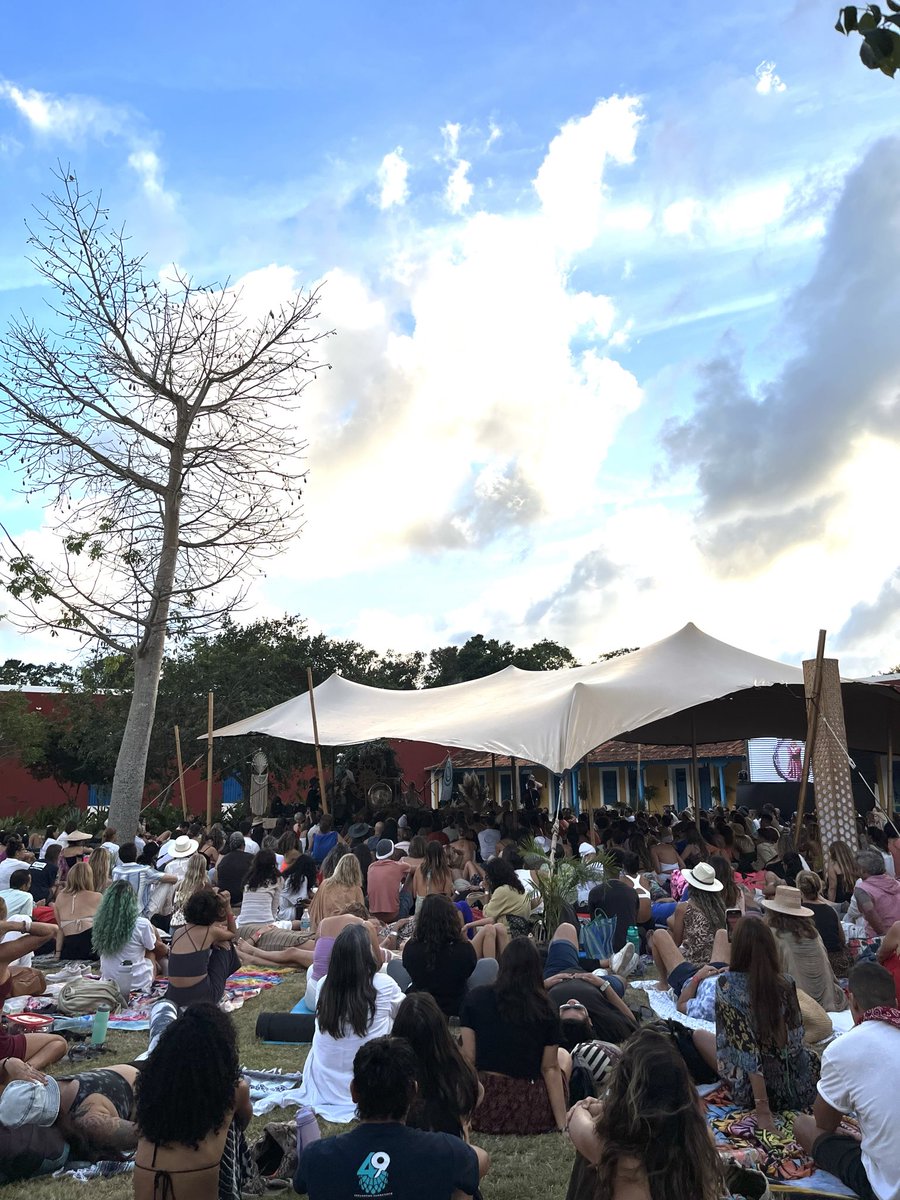 TulumTulum's tweet photo. ✨An inward journey✨
Day 3 of #ZenExperienceTulum came to an end with the teachings of today’s headliner speaker: #NamNidham. https://t.co/mBq11aJ5hI