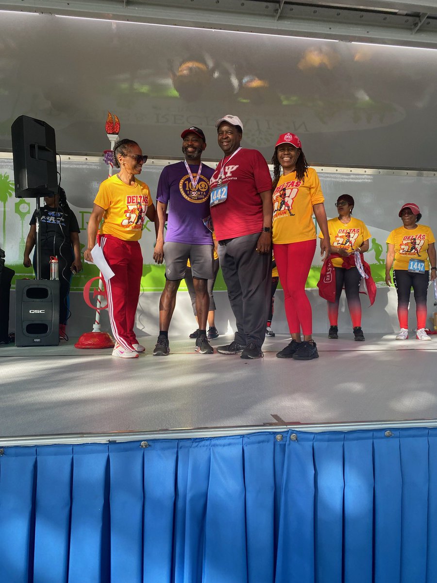 Thurston4Brward's tweet photo. Huge shoutout to Delta Sigma Theta on a successful 5K this morning. Phenomenal ladies working to provide scholarships for the children, while pricking the health conscience of our community. #BCACDST #DST5K https://t.co/4lZUS6JYR2