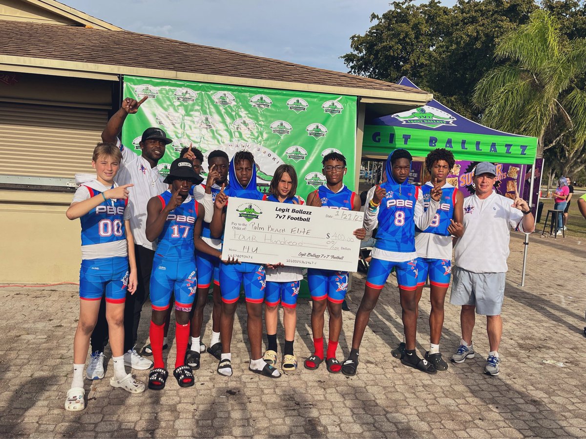 ReignEdwards8's tweet photo. Had a great time EARNING this 7v7 championship with my teammates at @pbe7v7 💯‼️@PBCbroncosFBALL @AlabamaFTBL @FAMU_FBRecruit @FAU_Recruiting @GeorgiaFootball https://t.co/JC4yQHzljY