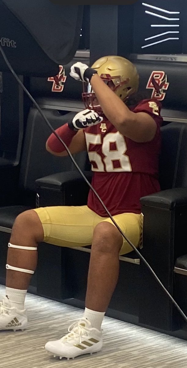 Thankful to <a href="/BCFootball/">Boston College Football</a> for having me out here for an Unofficial visit! Had a lot of fun touring and learning about Eagle football and what they all about!! 
Tzzzzzzz 🇹🇴
-
-
-
<a href="/bigdrelino/">Andre Lino</a> <a href="/apmaul/">AP Maul</a> <a href="/SpencerD_BCFB/">Spencer Dickow</a> <a href="/Kekoalii_808/">Micah Hatchie</a>