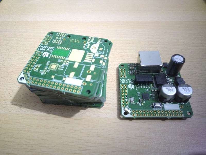 Fresh 6 Layer boards from <a href="/AislerHQ/">AISLER</a>, assembled on stream today at hackyhour.de ;)