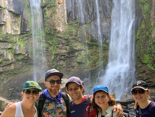 RebaTeaching's tweet image. I’m home from an amazing week with @sacredheartsf Sophomores during their service trip to Costa Rica. We had a loaded week full of new friendships, building a global community, and trying new things! Pura vida!